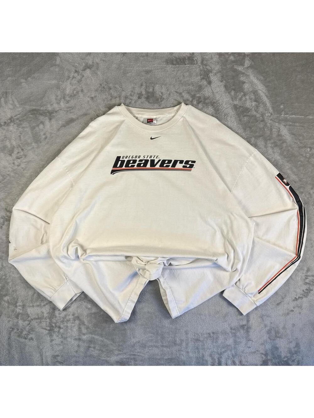 Vintage Nike Team Oregon State Beavers Logo White Long-sleeve T-shirt Size XXL